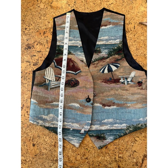 Vintage 90s Tapestry Novelty Vest needlepoint stitched beach chair umbrella ~L - Picture 7 of 7